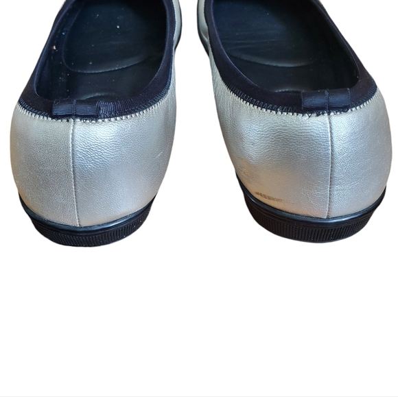 SALVATORE FERRAGAMO Savina Women's Ballet Flats White Lamb Size 10 C - Picture 6 of 8